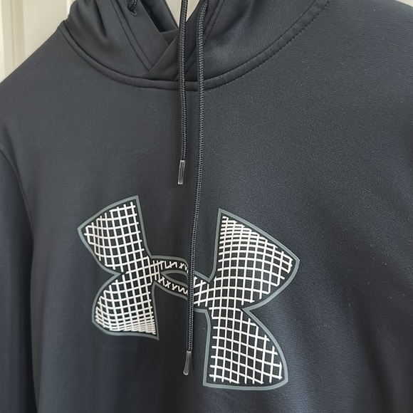 White and Black Under Armor Hoodie - Picture 2 of 5